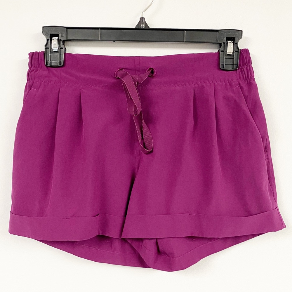 Lululemon Athletic Shorts Front and Back Pockets